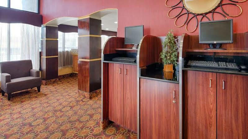 Western Center 3* Virginia Beach